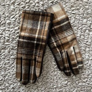 Mud Pie Flannel & Leatherette Gloves